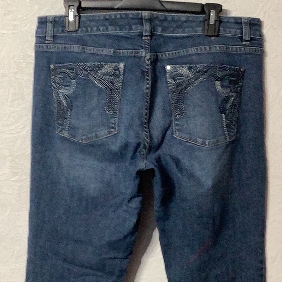 White House Black Market - Sz 12 - bootleg - professional hemmed to 27 length - Picture 6 of 11